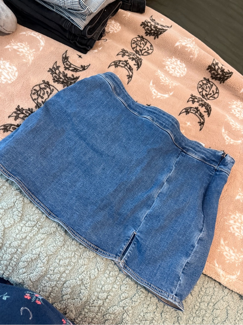 American Eagle Outfitters Medium Blue Denim Mini Skirt